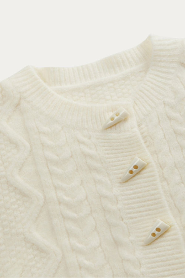 cream-cable-knit-sweater-5