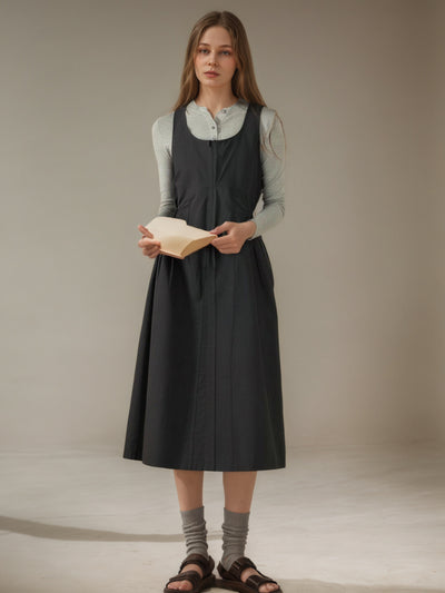 Vania Black Pockets Pinafore