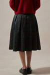 green-plaid-pleated-skirt4-DAStyle